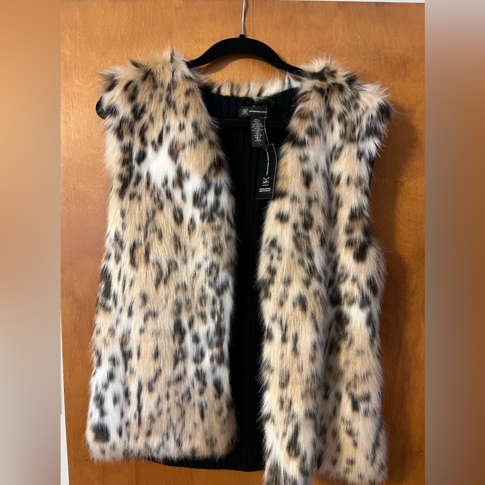 BRAND NEW WITH TAGS, INC FUR VEST